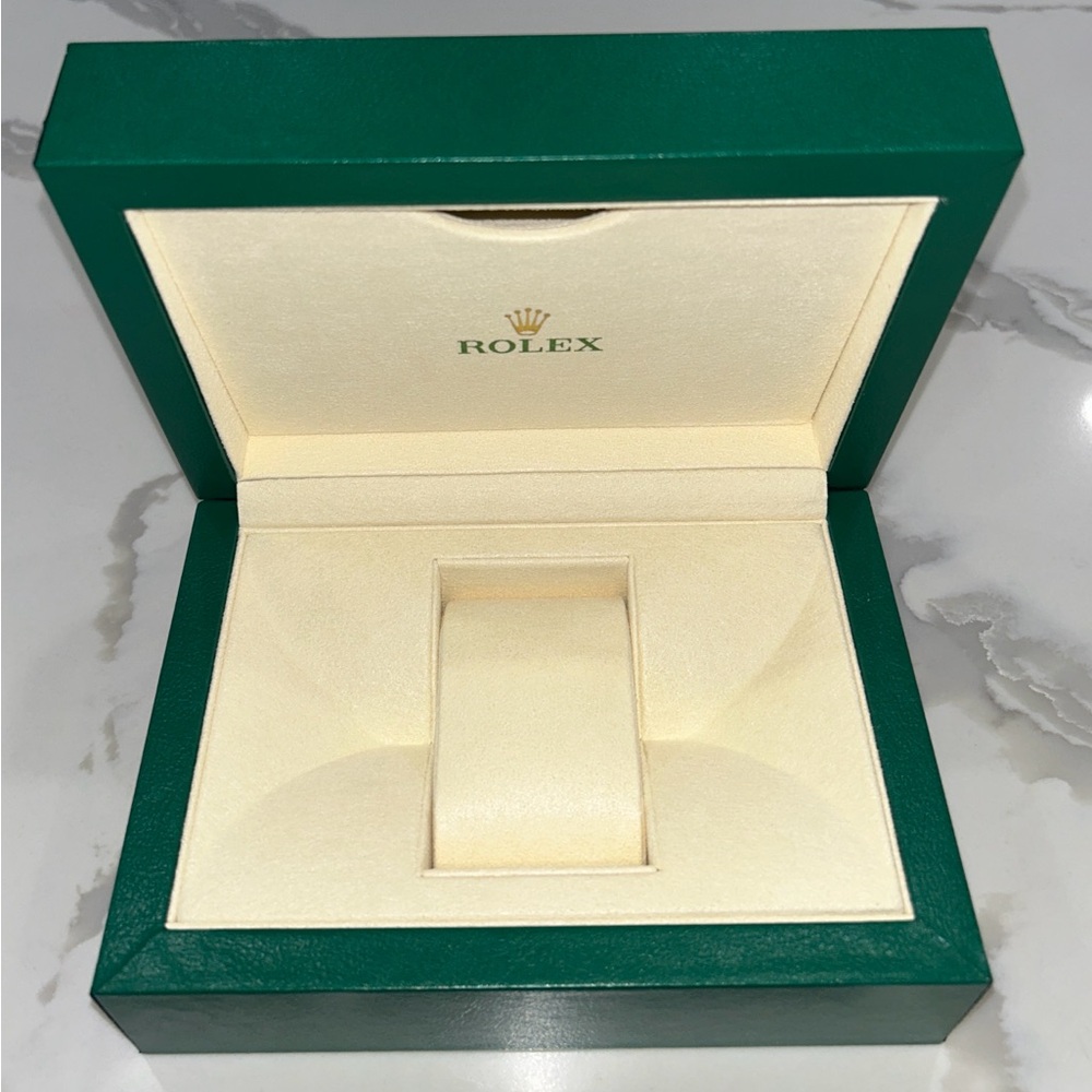Rolex Green and Cream Display Box
